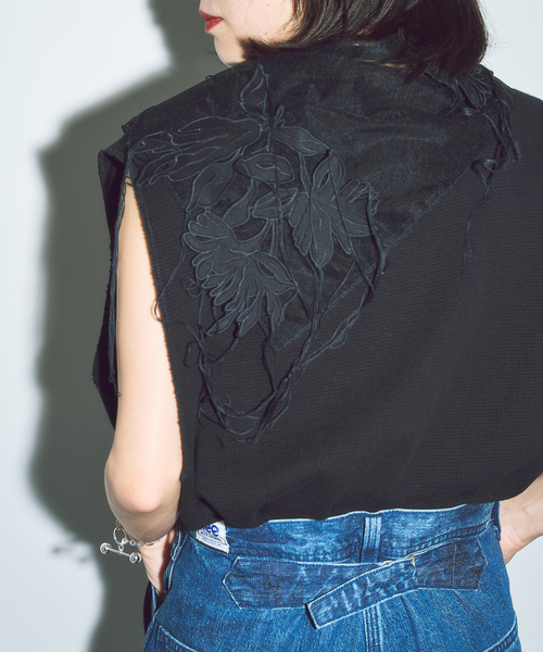 CITYSHOP(シティーショップ)の「MARGE FRAYED EMBROIDERY SCARF 1012-0108-035:スカーフ(バンダナ/スカーフ・レディース・ブラック・FREE)」の5枚目の写真
