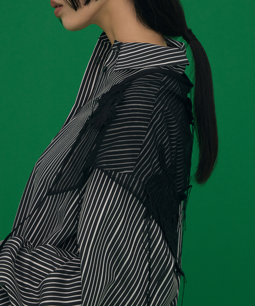 CITYSHOP(シティーショップ)の「MARGE FRAYED EMBROIDERY SCARF 1012-0108-035:スカーフ(バンダナ/スカーフ・レディース・ブラック・FREE)」の8枚目の写真