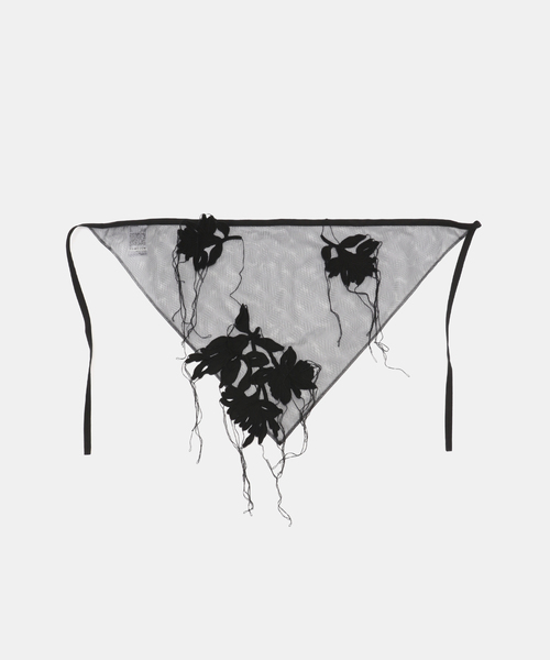 CITYSHOP(シティーショップ)の「MARGE FRAYED EMBROIDERY SCARF 1012-0108-035:スカーフ(バンダナ/スカーフ・レディース・ブラック・FREE)」の11枚目の写真