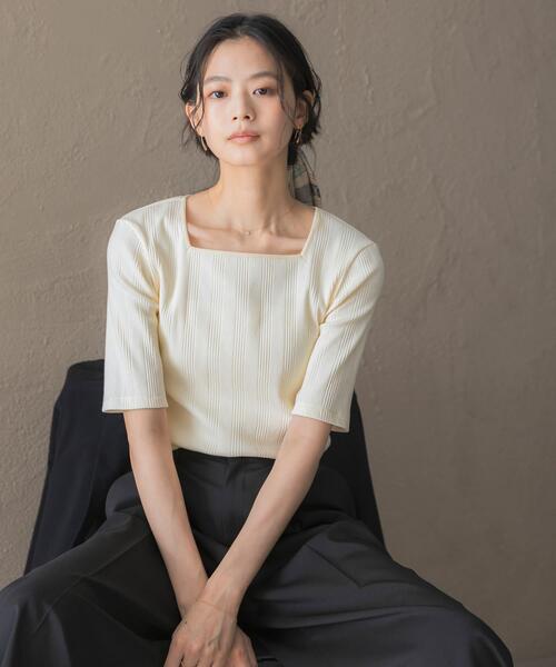 URBAN RESEARCH ROSSO WOMEN(アーバンリサーチ ロッソ)の「汗染み防止スクエアネックプルオーバー(Tシャツ/カットソー・レディース・ブラック/オフホワイト/ブルー系その他・FREE)」の2枚目の写真