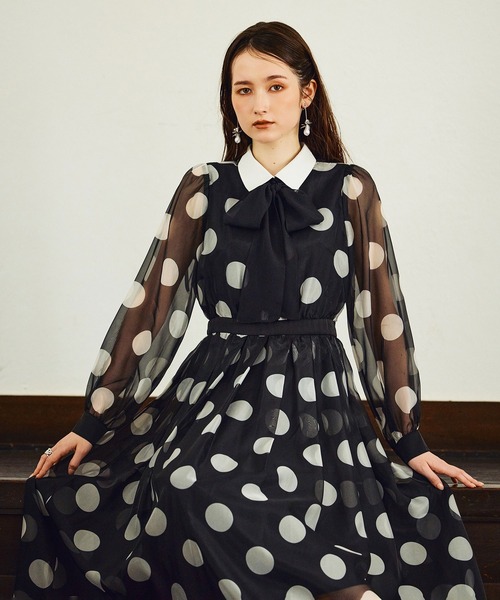 Audie a Muses（オーディアミューズ）の「クラシカルドットプリントワンピース（ワンピース・レディース・ブラック・38/40/42）」の16枚目の写真