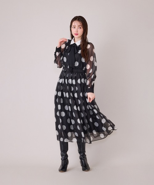 Audie a Muses（オーディアミューズ）の「クラシカルドットプリントワンピース（ワンピース・レディース・ブラック・38/40/42）」の5枚目の写真