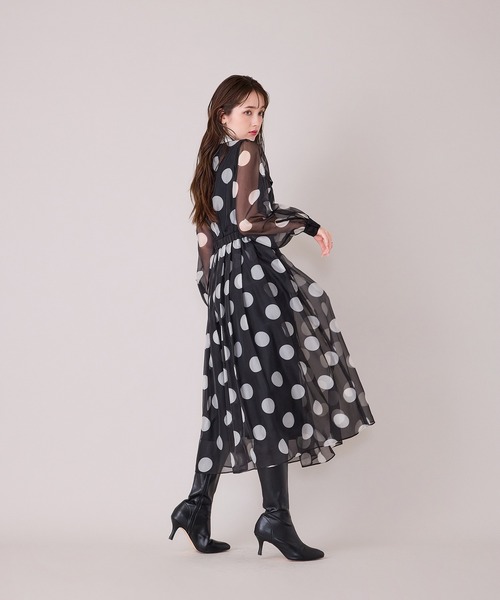 Audie a Muses（オーディアミューズ）の「クラシカルドットプリントワンピース（ワンピース・レディース・ブラック・38/40/42）」の6枚目の写真