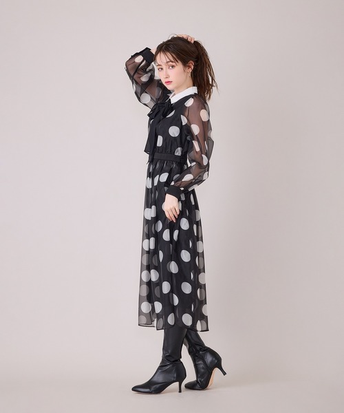 Audie a Muses（オーディアミューズ）の「クラシカルドットプリントワンピース（ワンピース・レディース・ブラック・38/40/42）」の7枚目の写真