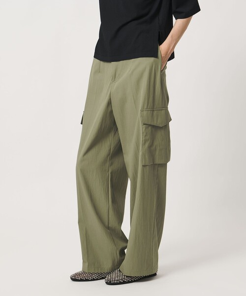 UNITED ARROWS(ユナイテッドアローズ)の「ポケット ワイドパンツ(その他パンツ・レディース・オリーブ/オフホワイト/ネイビー・36/38/34)」の10枚目の写真