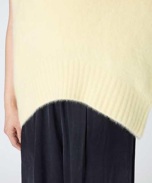 BABYLONE(バビロン)の「FOXカシミヤヘムベスト(ニット/セーター・レディース・ダークネイビー/レモンイエロー/ライトグリーン・フリー)」の6枚目の写真