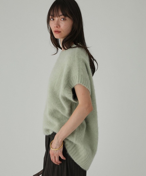 BABYLONE(バビロン)の「FOXカシミヤヘムベスト(ニット/セーター・レディース・ダークネイビー/レモンイエロー/ライトグリーン・フリー)」の21枚目の写真