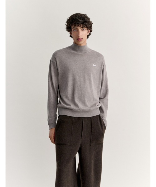Maison Kitsune(メゾンキツネ)の「PROFILE FOX COMFORT MOCK NECK JUMPER(ニット/セーター・メンズ・モカ・XL/L/M/S)」の7枚目の写真