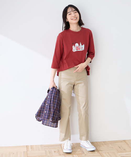 DECOY SINCE 1981(デコイシンスイチキュウハチイチ)の「【chiyoさんコラボ】ロンドンマーチロゴプリント7分袖Tシャツ【オーガニックコットンブレンド】(Tシャツ/カットソー・レディース・ネイビー/レッド・M/L/LL)」の9枚目の写真
