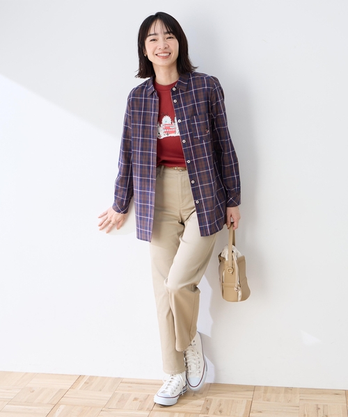 DECOY SINCE 1981(デコイシンスイチキュウハチイチ)の「【chiyoさんコラボ】ロンドンマーチロゴプリント7分袖Tシャツ【オーガニックコットンブレンド】(Tシャツ/カットソー・レディース・ネイビー/レッド・M/L/LL)」の11枚目の写真