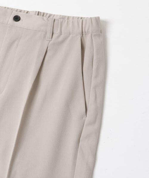 ITEMS URBANRESEARCH(アイテムズ アーバンリサーチ)の「『Sサイズあり/イージーケア/UVカット/セットアップ対応』EVERY DAY TRテーパードスラックス(その他パンツ・メンズ・ダークグレー/ブラック/ベージュ系その他/ネイビー・SMALL/MEDIUM/LARGE)」の15枚目の写真