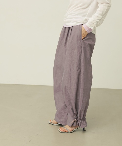 BAYFLOW（ベイフロー）の「パラシュートパンツ（その他パンツ・レディース・パープル/ダークブラウン/グレイッシュベージュ・FREE）」の14枚目の写真