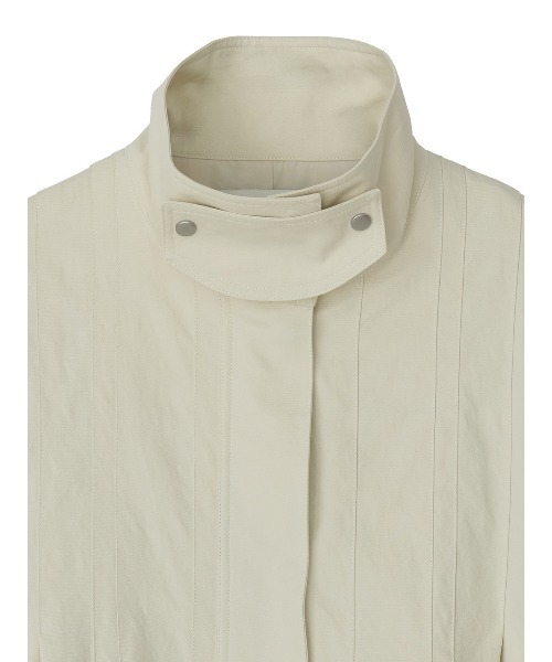 Ameri（アメリ）の「TUCK HULARE TRENCH BLOUSON（ブルゾン・レディース・アイボリー/ベージュ・FREE）」の3枚目の写真