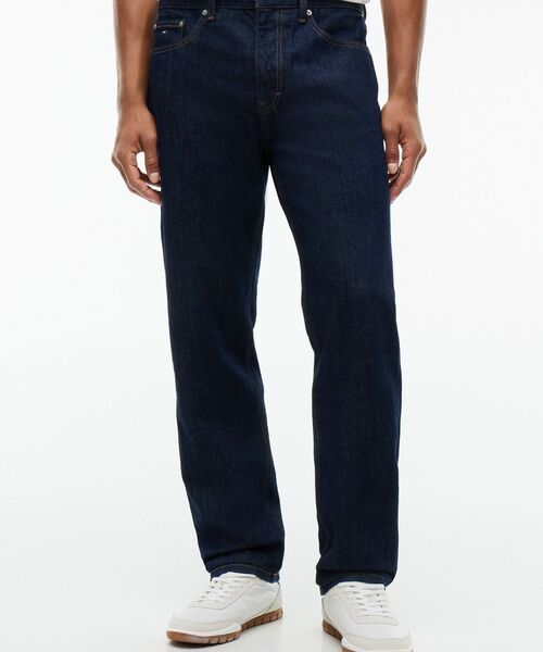 tommy jeans(トミー ジーンズ)の「テーパードジーンズ(デニムパンツ・メンズ・ブルー・30inch/28inch/34inch/32inch)」の1枚目の写真