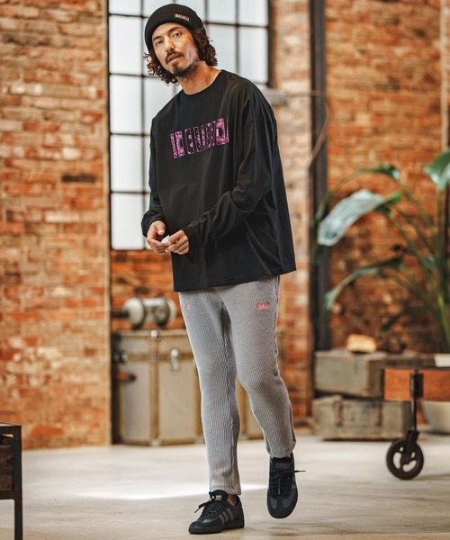 felkod(フィルコッド)の「mlt5861- Bandana Barcode Print Long Sleeve Tee ロングスリーブTシャツ(F26F200)(Tシャツ/カットソー・メンズ・ブラック×ピンク/ブラック×ホワイト/ホワイト・L/M/S/XL)」の6枚目の写真