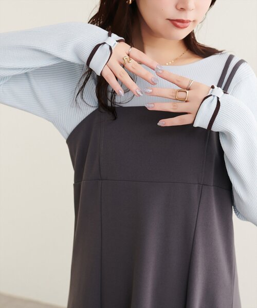 natural couture(ナチュラルクチュール)の「〈osono〉袖口リボン2WAYニット(ニット/セーター・レディース・ピンク/サックスブルー/オフホワイト/ブラック/ブラウン/ベージュ/チャコールグレー・FREE)」の6枚目の写真