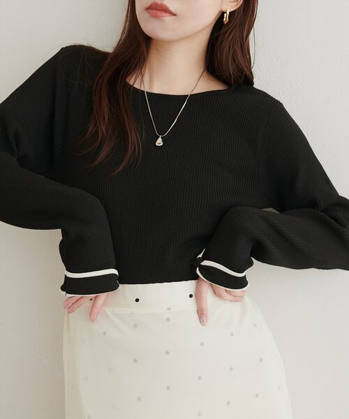 natural couture(ナチュラルクチュール)の「〈osono〉袖口リボン2WAYニット(ニット/セーター・レディース・ピンク/サックスブルー/オフホワイト/ブラック/ブラウン/ベージュ/チャコールグレー・FREE)」の2枚目の写真