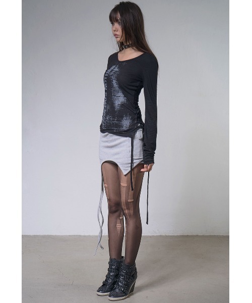FANCY CLUB(ファンシークラブ)の「A'GEM/9 × .kom 『FANCY CLUB/ファンシークラブ』 SIDE CORSET LONG SLEEVE/サイドコルセットロングスリーブカットソー(Tシャツ/カットソー・レディース・ブラック/ホワイト・FREE)」の6枚目の写真