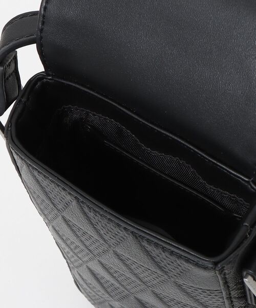 TORINO Small Case | GUESS(ゲス) JAPAN 公式オンラインストア | GUESS