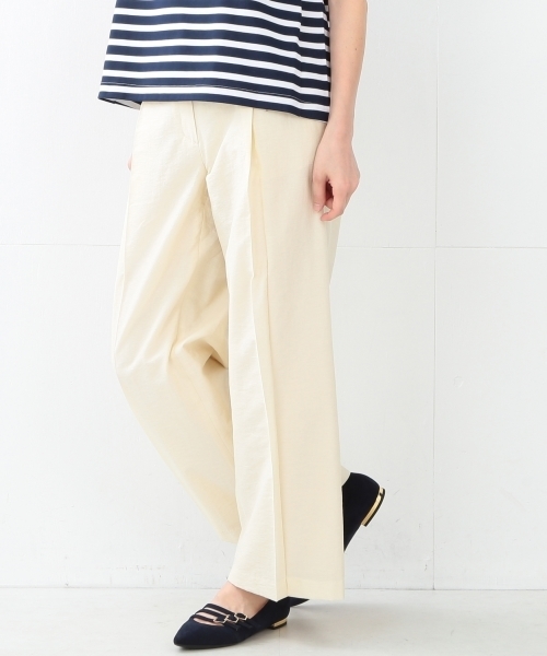 Demi-Luxe BEAMS（デミルクス ビームス）の「【VERY6月号掲載】Demi-Luxe BEAMS / クロップド タックワイドパンツ（その他パンツ・レディース・オフホワイト/ブラック・38/36）」の4枚目の写真