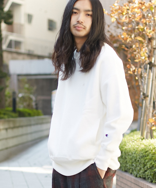 Champion(チャンピオン)の「Champion / チャンピオン × AMERICAN RAG CIE 別注 リバースウィーブ スウェットシャツ C8-L019(スウェット・メンズ・ダークネイビー/グレー/ブラック/オフホワイト/バーガンディー・LARGE/MEDIUM/SMALL)」の2枚目の写真