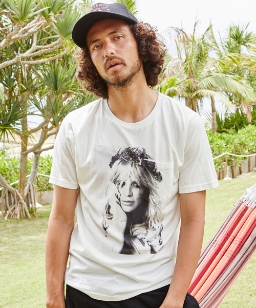 HYSTERIC GLAMOUR（ヒステリックグラマー）の「CL/EVERY GIRL IN THE WORLD pt T-SH（Tシャツ/カットソー・メンズ・ホワイト/ピンク/ブラック・MEDIUM/SMALL/LARGE/X-LARGE）」の2枚目の写真