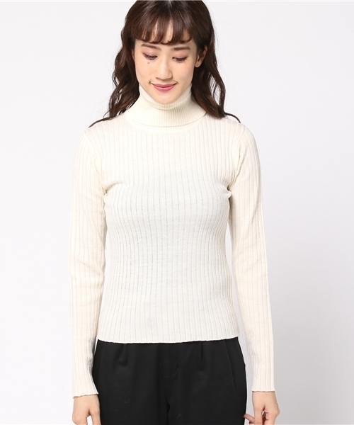 PUNYUS（プニュズ）の「リブタートルニット（ニット/セーター・レディース・ワイン/ブラック/オフホワイト/ネイビー・2/3/4/1）」の5枚目の写真