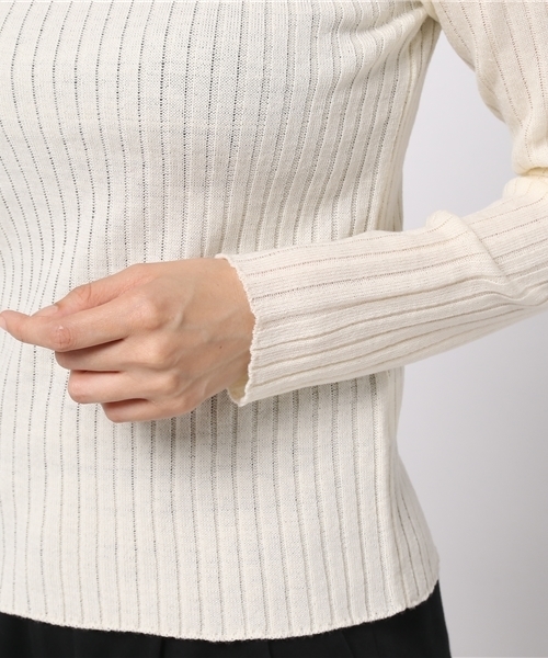 PUNYUS（プニュズ）の「リブタートルニット（ニット/セーター・レディース・ワイン/ブラック/オフホワイト/ネイビー・2/3/4/1）」の9枚目の写真