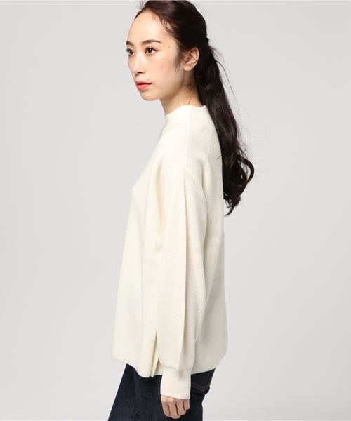 NOLLEY’S（ノーリーズ）の「【and GIRL2月号掲載】片畦ハイネックプルオーバーニット（ニット/セーター・レディース・オフホワイト/ライトグレー/ネイビー/レッド・38）」の6枚目の写真