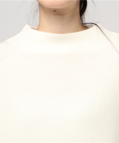 NOLLEY’S（ノーリーズ）の「【and GIRL2月号掲載】片畦ハイネックプルオーバーニット（ニット/セーター・レディース・オフホワイト/ライトグレー/ネイビー/レッド・38）」の8枚目の写真