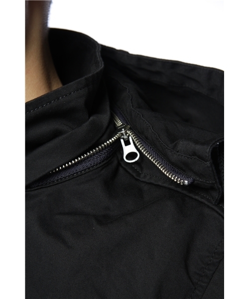 green label relaxing（グリーンレーベルリラクシング）の「M-65 HOODED ブルゾン（ミリタリージャケット・メンズ・オリーブ/ネイビー・SMALL/MEDIUM/LARGE/X-LARGE）」の9枚目の写真