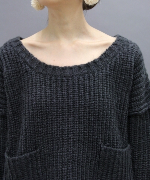 NANO universe（ナノユニバース）の「ショート丈モヘアニットプルオーバー（ニット/セーター・レディース・オフホワイト/チャコールグレー/レッド・FREE）」の8枚目の写真