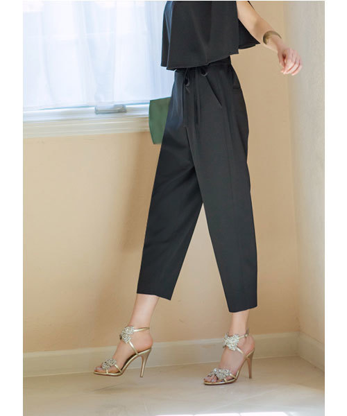 STYLE DELI(スタイルデリ)の「【STYLE DELI DRESS】クロップドラップパンツ(その他パンツ・レディース・ブルー/ブラック・MEDIUM/SMALL)」の14枚目の写真