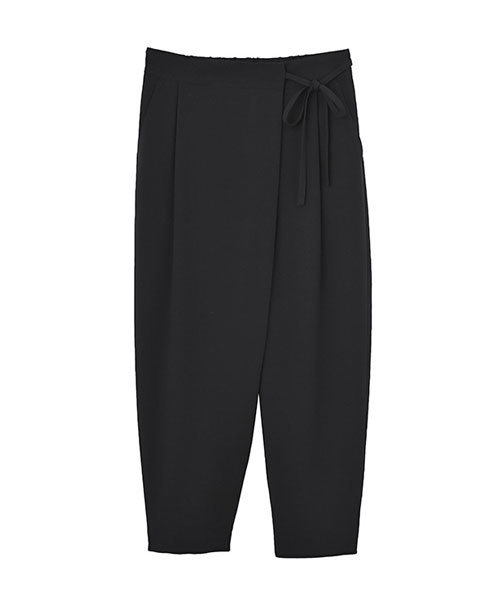 STYLE DELI(スタイルデリ)の「【STYLE DELI DRESS】クロップドラップパンツ(その他パンツ・レディース・ブルー/ブラック・MEDIUM/SMALL)」の7枚目の写真