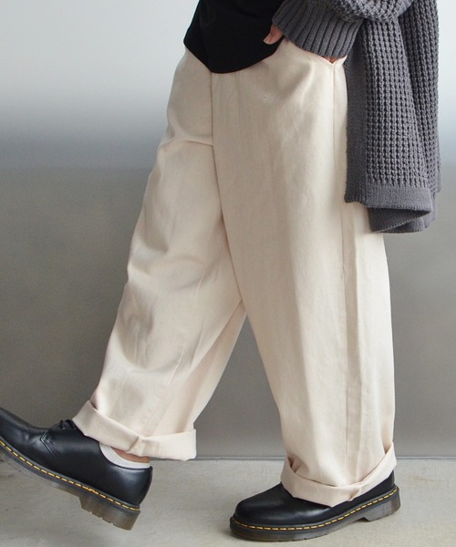 MinoriTY（マイノリティ）の「デニム バルーン ワイドパンツ 10oz（デニムパンツ・メンズ・ブラック/インディゴブルー/ブルー系その他/キナリ・M/L）」の2枚目の写真