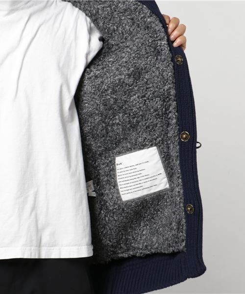 BARK（バーク）の「BARK/バーク》 ミディアムダッフル ニット コート（フードファーライナー付き）/MEDIUM DUFFLE COAT WITH FUR LINING（ダッフルコート・メンズ・ネイビー/オレンジ/ブラウン・X-SMALL/SMALL/MEDIUM/LARGE）」の4枚目の写真