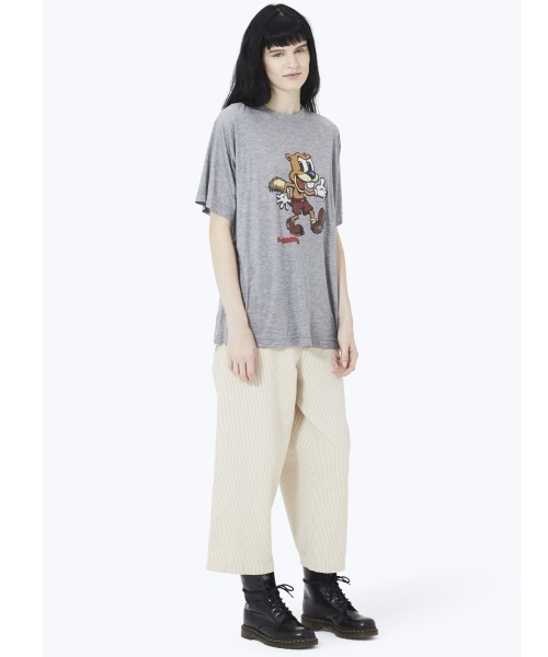 MARC JACOBS（マークジェイコブス）の「SQUIRRELLY PRINT UNISEX TEE/スクワーリー プリント ユニセックス Tシャツ（Tシャツ/カットソー・レディース・グレー系その他6・SMALL/X-SMALL/M/L）」の5枚目の写真