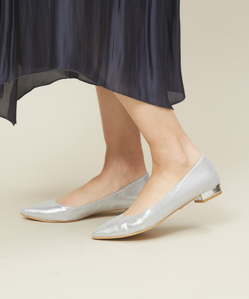 PICHE ABAHOUSE（ピシェ アバハウス）の「fluffy fitフラットパンプス（パンプス・レディース・ブラック/ベージュ/グレー/オレンジ/パープル/シルバー・40/38/39/35/36/37/34）」の6枚目の写真