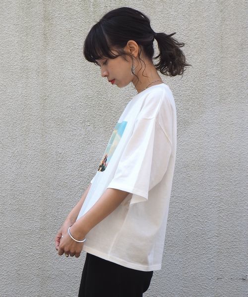 tiptop(ティップトップ)の「風景フォトプリントTシャツ(Tシャツ/カットソー・レディース・オフホワイト/ブラック/ベージュ・FREE)」の5枚目の写真