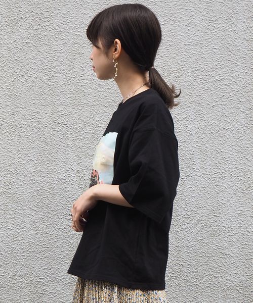 tiptop(ティップトップ)の「風景フォトプリントTシャツ(Tシャツ/カットソー・レディース・オフホワイト/ブラック/ベージュ・FREE)」の8枚目の写真