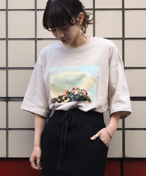 tiptop(ティップトップ)の「風景フォトプリントTシャツ(Tシャツ/カットソー・レディース・オフホワイト/ブラック/ベージュ・FREE)」の10枚目の写真