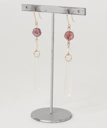【lulugiraffe】チェコビーズフラワーピアス