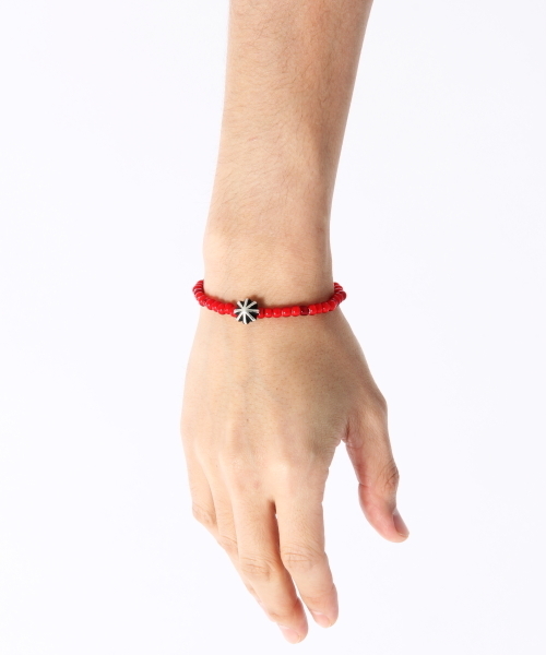 BEAMS（ビームス）の「ROSETTA PRAYER×BEAMS / 別注 コンチョ ブレスレット（ブレスレット・メンズ・インディゴブルー/その他1/レッド/ライトブルー/ブラック/オフホワイト・ONE SIZE）」の6枚目の写真