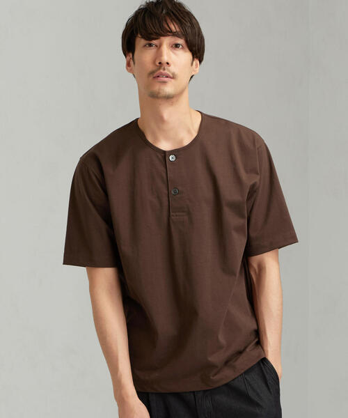 green label relaxing(グリーンレーベルリラクシング)の「CM コットン/ナイロン プレーティング ヘンリーネック 半袖 Tシャツ(Tシャツ/カットソー・メンズ・ホワイト/ブラック/ブラウン・LARGE/MEDIUM/X-LARGE/SMALL)」の1枚目の写真