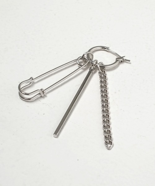 .KOM（ドットコム）の「チャーム付きフープ型ピアス（ピアス（片耳用）・メンズ・シルバー・FREE）」の4枚目の写真