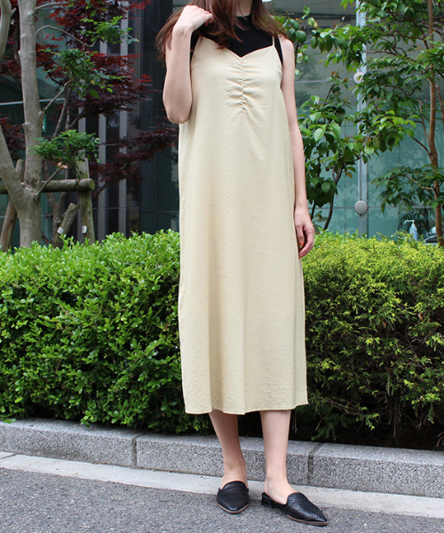 MODE ROBE(モードローブ)の「シャーリングキャミワンピース(ワンピース・レディース・ホワイト/ブラック/ライトベージュ/ミント・FREE)」の20枚目の写真