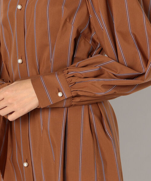 NOLLEY’S（ノーリーズ）の「共布リボン付パール釦シャツワンピース（シャツワンピース・レディース・ブラウン系その他3/ネイビー・38/36）」の8枚目の写真