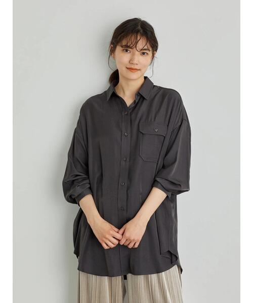 AMERICAN HOLIC(アメリカンホリック)の「とろみポケット付きロングシャツチュニック(シャツ/ブラウス・レディース・チャコールグレー/ブラウン/ライトベージュ・FREE)」の13枚目の写真