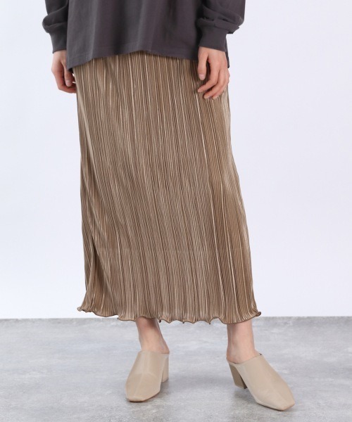 LOWRYS FARM（ローリーズファーム）の「プリーツメロータイトスカート　932926（スカート・レディース・アイボリー/グリーン/イエロー/ブラック/モカ/オレンジ/ブルー/レッド/カーキ/ブルー系その他/ブラウン/グリーン系その他・FREE/TALL）」の4枚目の写真