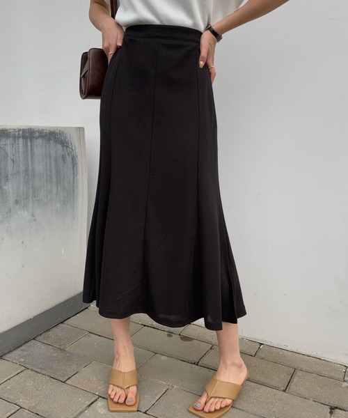 ABITOKYO（アビトーキョー）の「ドット柄＆無地　フレアロングスカート（スカート・レディース・ホワイト/ブラック/ブルー/ベージュ/ブラック系その他・M/L/S）」の3枚目の写真